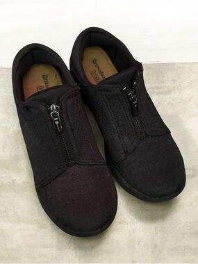 Grasshoppers Black Zip Front Slip-On Loafers